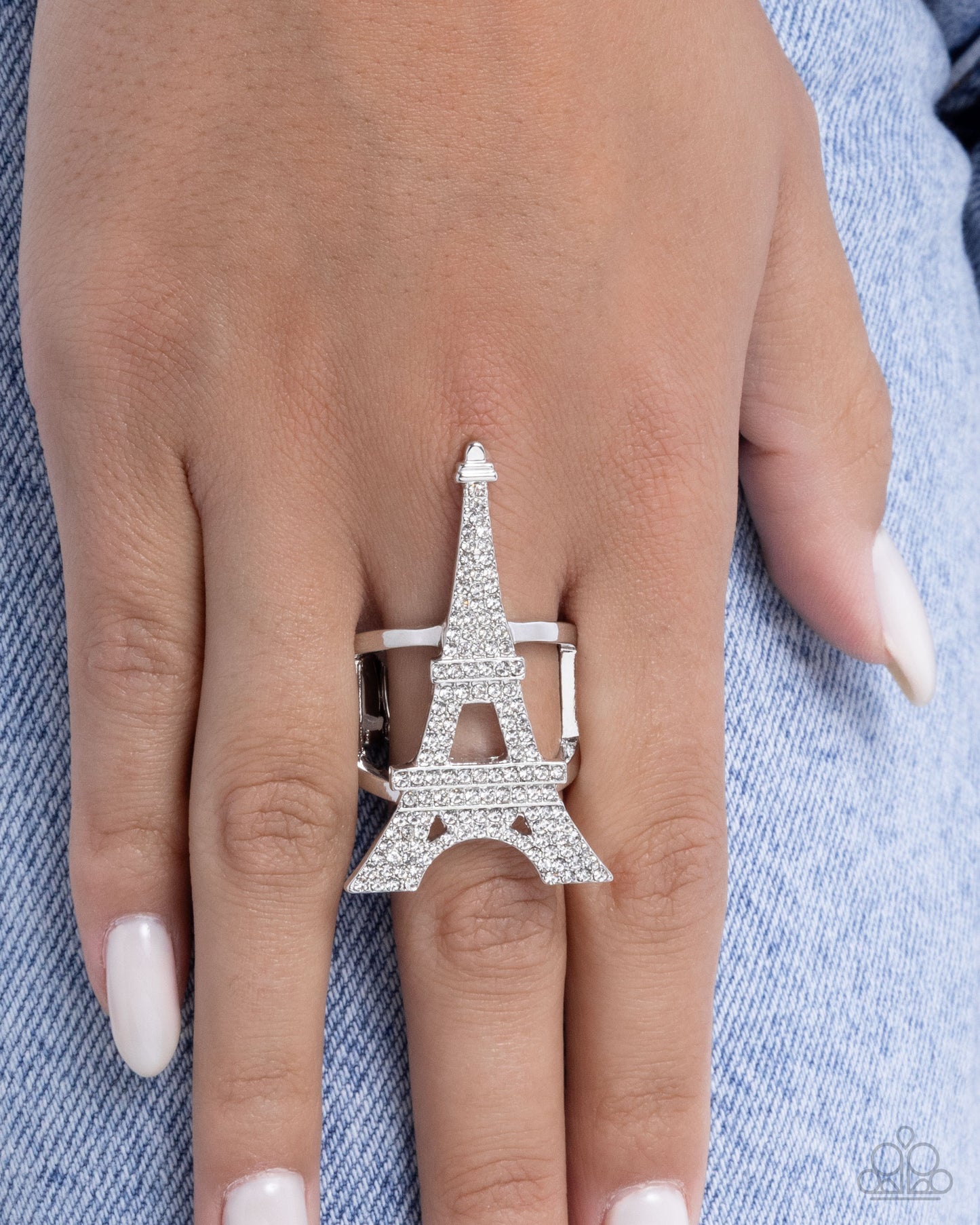 Eiffel Tower Ease