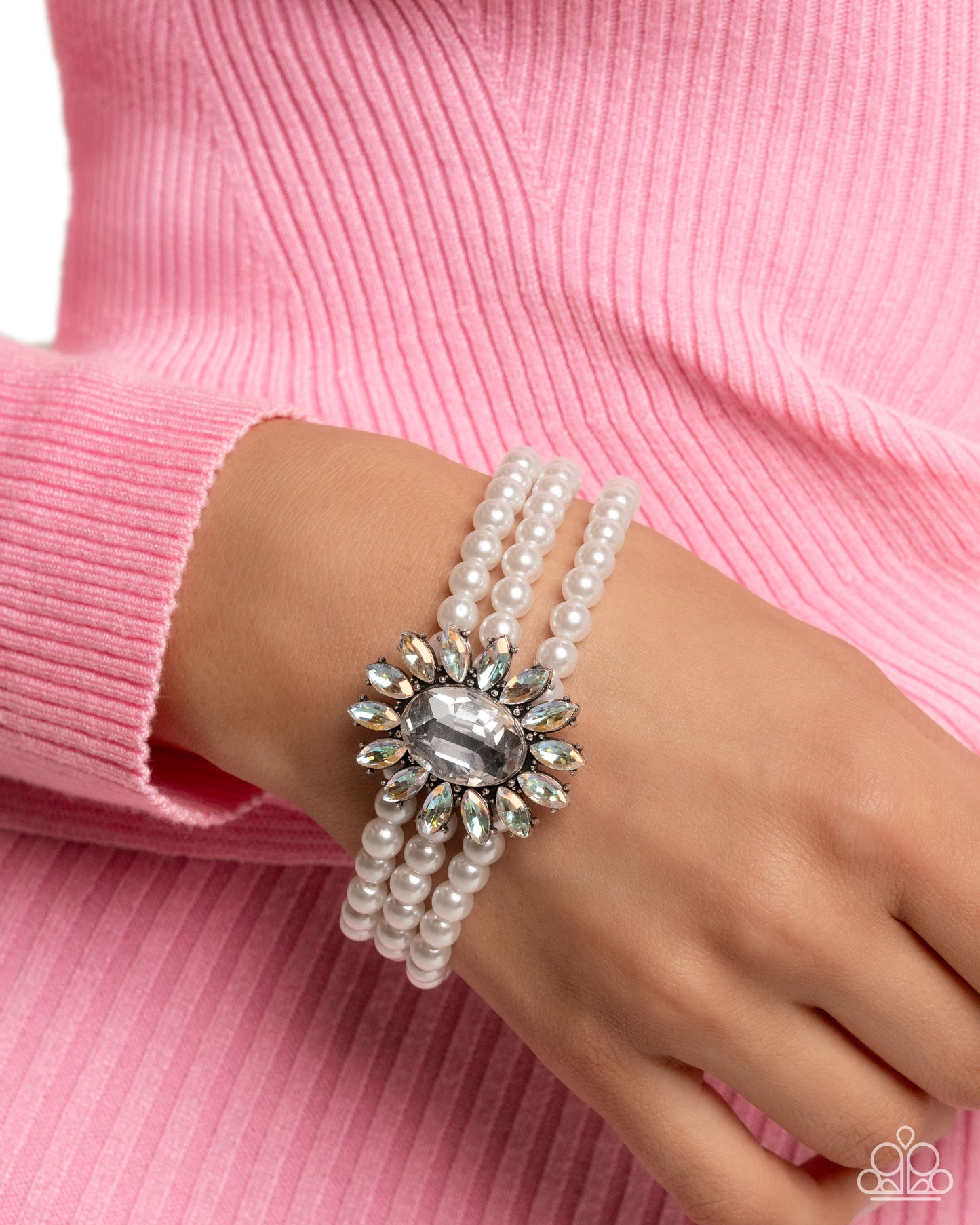 Conscious Chic - white